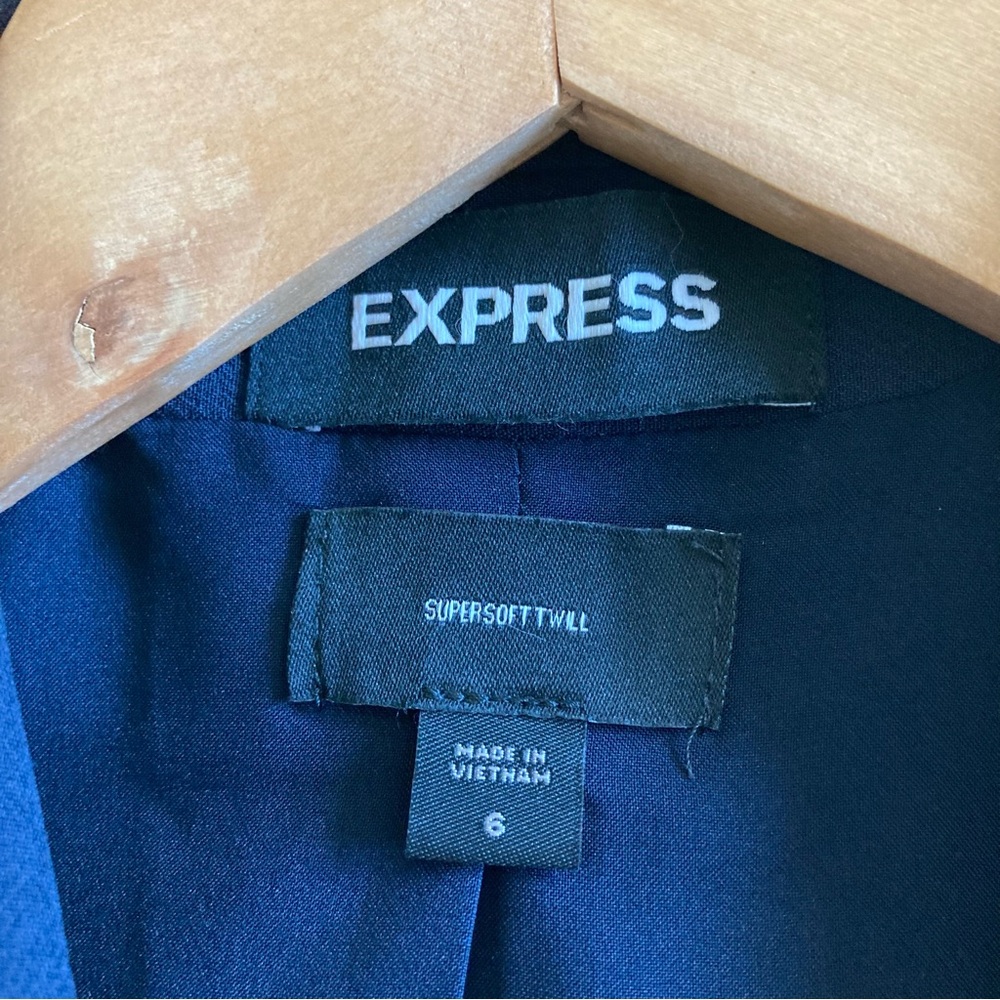Express Super Soft Twill Blazer - Picture 6 of 6
